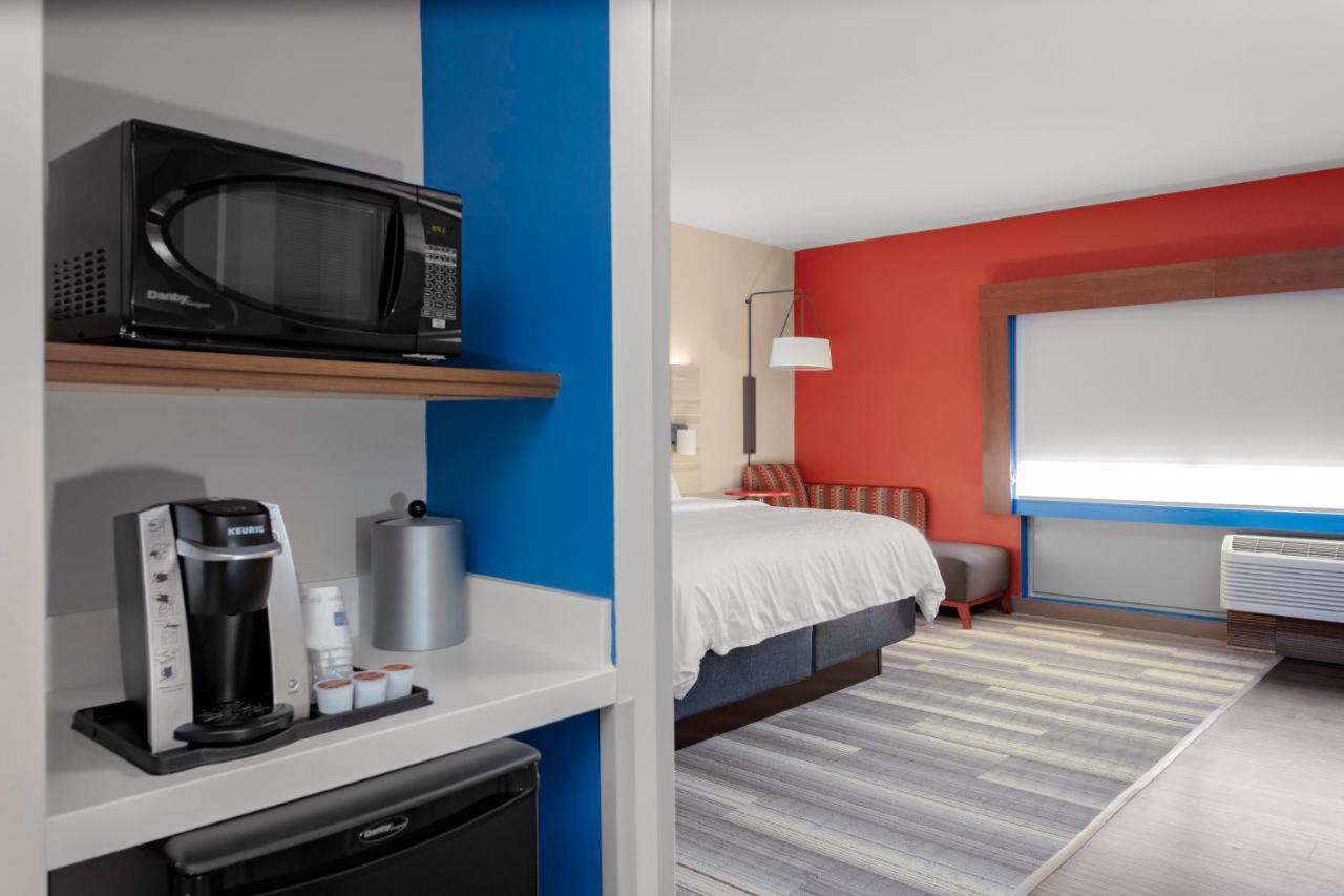 Holiday Inn Express & Suites Wilmington West - Medical Park By Ihg Extérieur photo