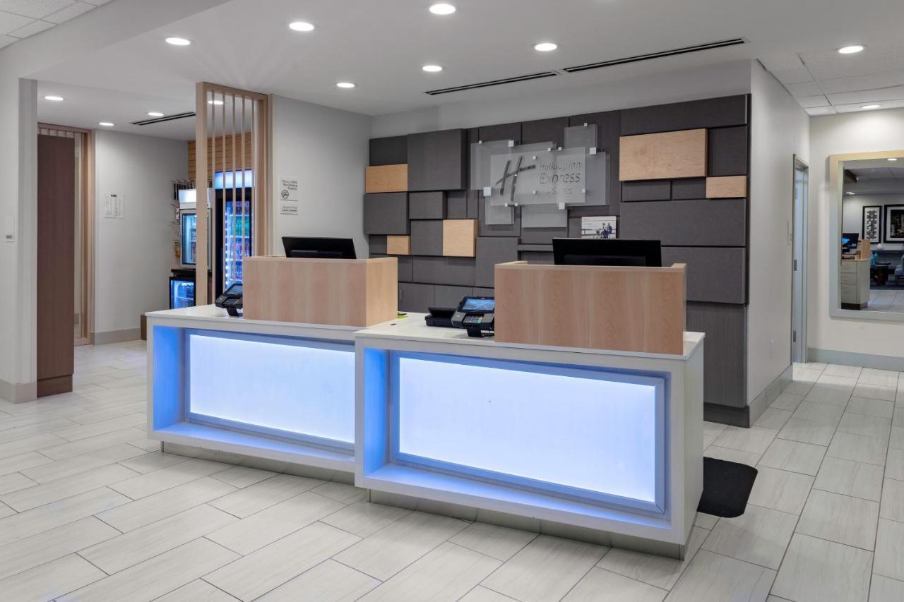 Holiday Inn Express & Suites Wilmington West - Medical Park By Ihg Extérieur photo