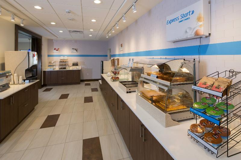 Holiday Inn Express & Suites Wilmington West - Medical Park By Ihg Extérieur photo